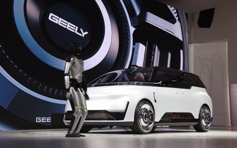 Official image for Geely Auto and Caocao Mobility advance Eva Cab robotaxi collaboration